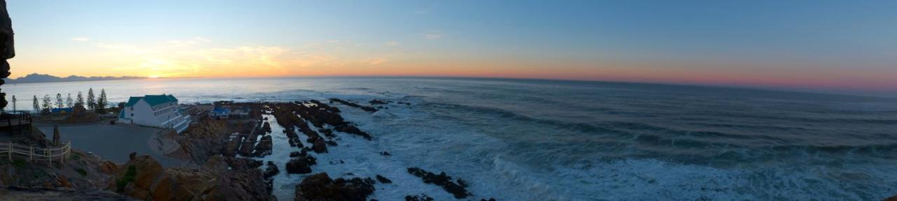 The Point Hotel & Spa Mossel Bay Exteriör bild