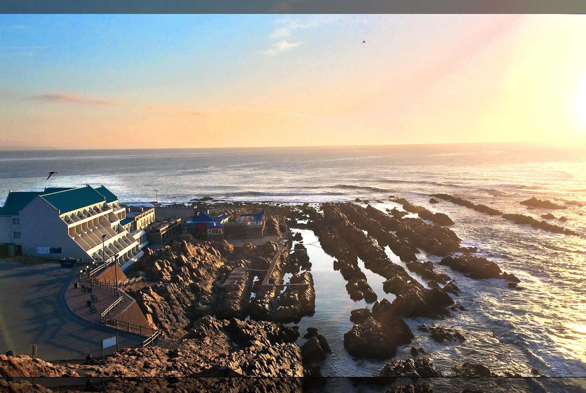 The Point Hotel & Spa Mossel Bay Exteriör bild